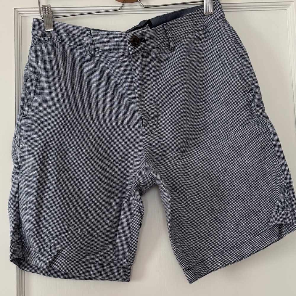 Club Monaco Maddox Fit Chino Shorts Size 30